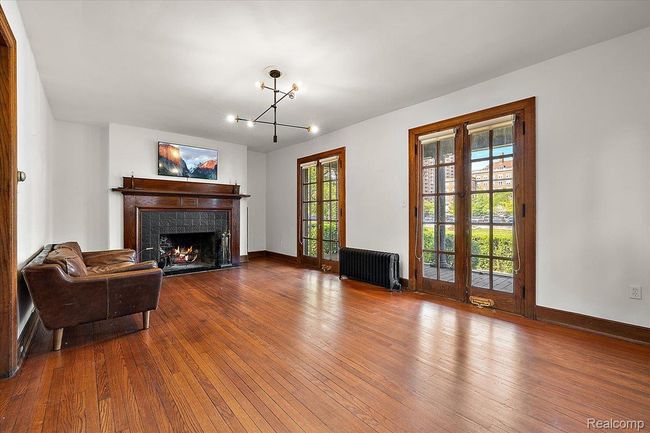 30-7433 Poe Ave-30.jpg | Image 9