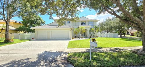 15982 Sw 61st St, Davie, FL, 33331-3479 | Card Image