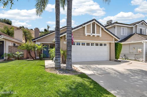 3072 Lamplighter St, Simi Valley, CA, 93065-5286 | Card Image
