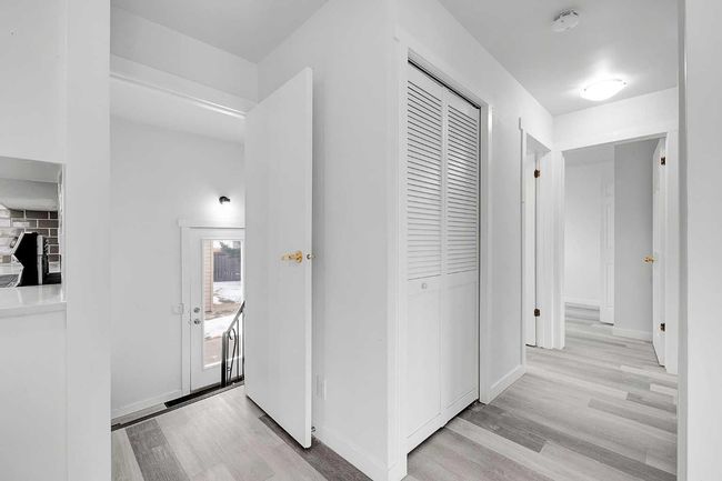 3248 Dovercliffe Rd Se, House other with 5 bedrooms, 2 bathrooms and 2 parking in Calgary AB | Image 21