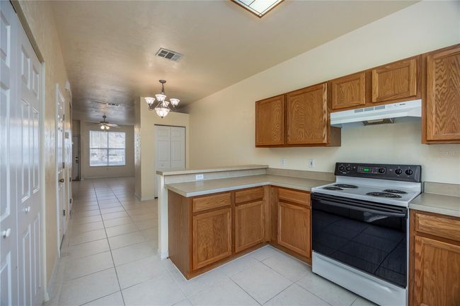 APT-807 - 3901 Sw 20 Th Ave, Condo with 2 bedrooms, 3 bathrooms and null parking in GAINESVILLE FL | Image 12