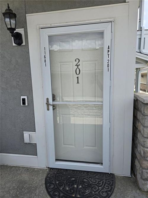 11681 S Roundtree St, Olathe, KS, 66061-2886 | Card Image