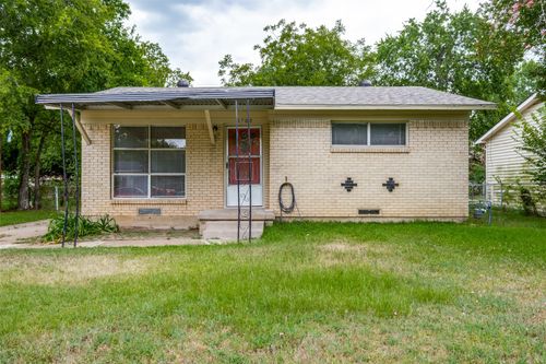 1100 Powell Cir, Mesquite, TX, 75149-3823 | Card Image