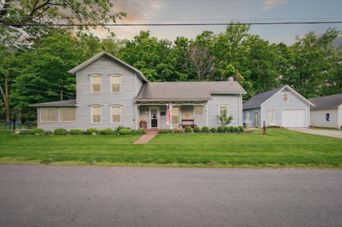 569 Victory Ln, Put In Bay, OH, 43456-6849 | Card Image