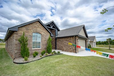 12729 Nw 141st Street, House other with 3 bedrooms, 2 bathrooms and null parking in Piedmont OK | Image 3