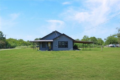 732 Rogers St, Normangee, TX, 77871-5404 | Card Image