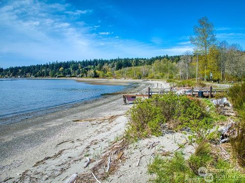 a-4552 Point White Dr Ne, Bainbridge Island, WA, 98110-4025 | Card Image