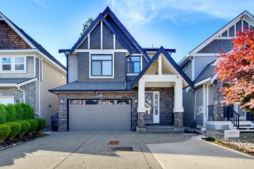 7675 210a St, Langley, BC, V2Y0L1 | Card Image