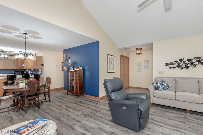 UNIT-6 - 7572 Monterey Bay Dr, Condo with 2 bedrooms, 2 bathrooms and null parking in Mentor-On-The-Lake OH | Image 12