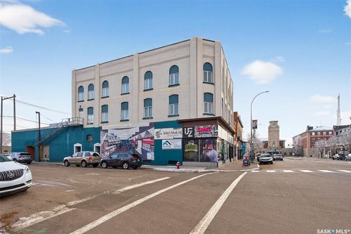 4-37 Main Street N, Moose Jaw, SK, S6H0V8 | Card Image