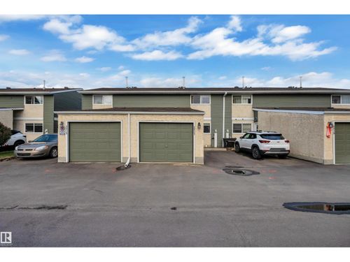 3217 132a Ave Nw, Edmonton, AB, T5A3K4 | Card Image
