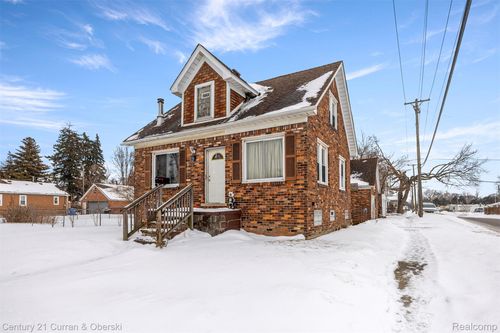 7004 Dodge Ave, Warren, MI, 48091-2630 | Card Image