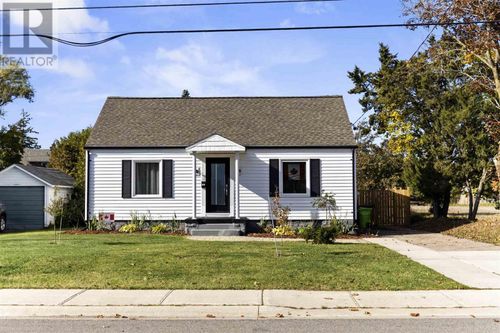 183 Upton Rd, Sault Ste. Marie, ON, P6A3W5 | Card Image