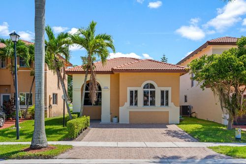2552 Ne 41st Ave, Homestead, FL, 33033-5121 | Card Image