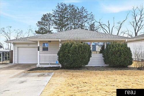 6915 B Street, Omaha, NE, 68106 | Card Image