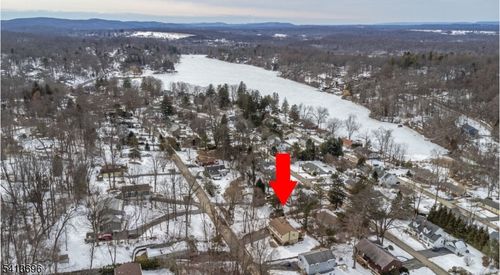 31 Penn Ave, Newton, NJ, 07860-9774 | Card Image