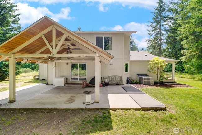 15642 159 Th Ln Se, House other with 3 bedrooms, 3 bathrooms and 2 parking in Yelm WA | Image 8