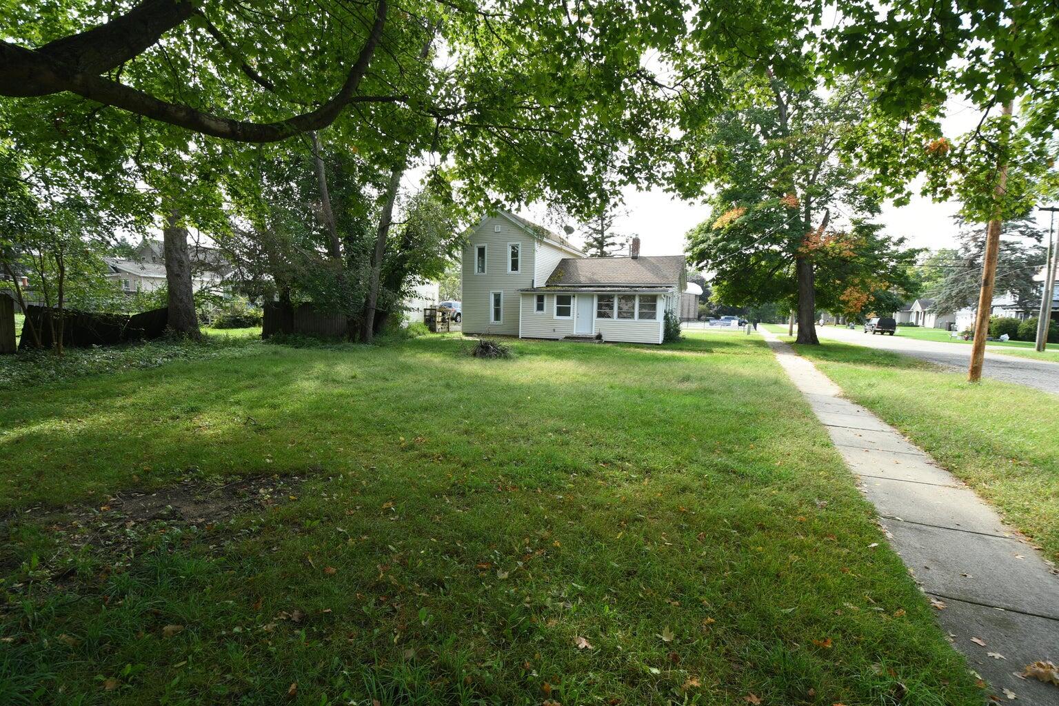 Residential in Paw Paw 3