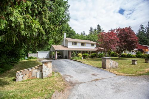 40515 Park Cres, Squamish, BC, V0N0C2 | Card Image