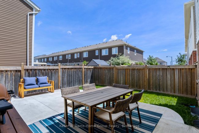173 W Oak Trail, House attached with 3 bedrooms, 3 bathrooms and 1 parking in Kitchener ON | Image 34