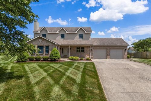 824 Kelly Dr, Wilmington, OH, 45177-1469 | Card Image