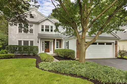72 Julie Ln, Vernon Hills, IL, 60061-3240 | Card Image