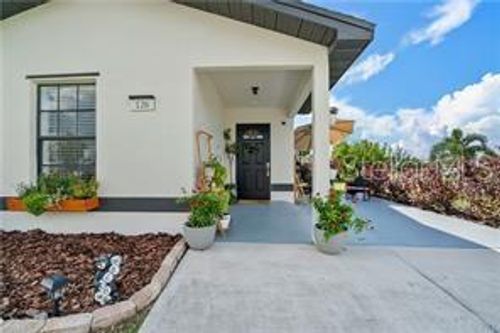 126 Palmetto Cir Ne, PORT CHARLOTTE, FL, 33952-8246 | Card Image