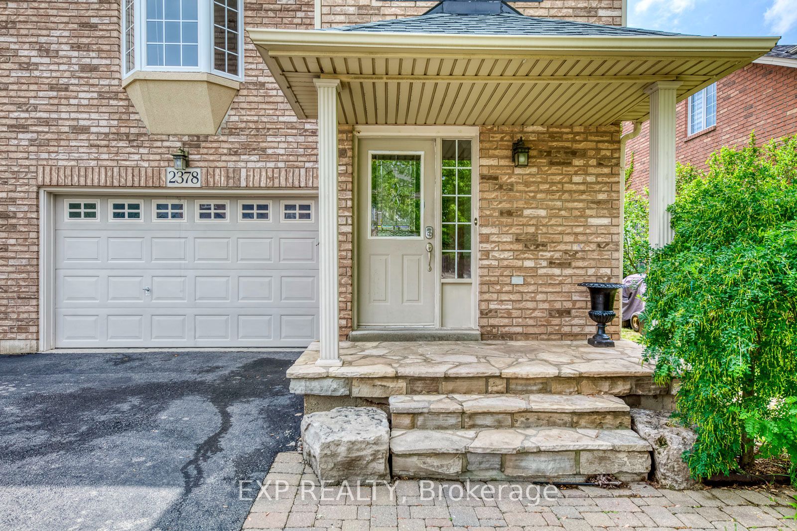 Residential Lease in Oakville 3