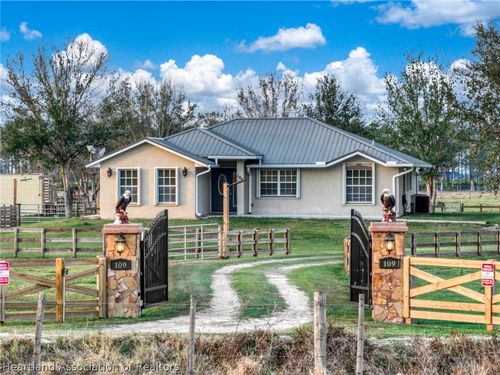 109 Silver Dollar Ln, Venus, FL, 33960-2419 | Card Image