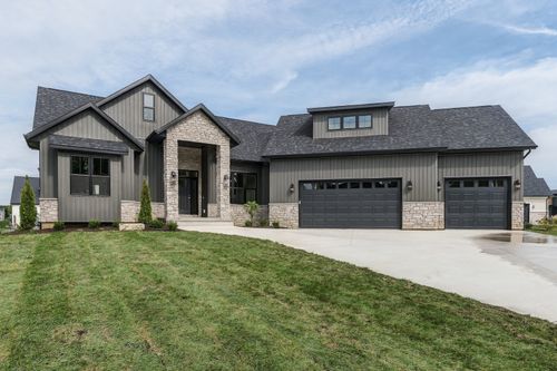 237 Mason Dr, Riverdale, IA, 52722-3556 | Card Image