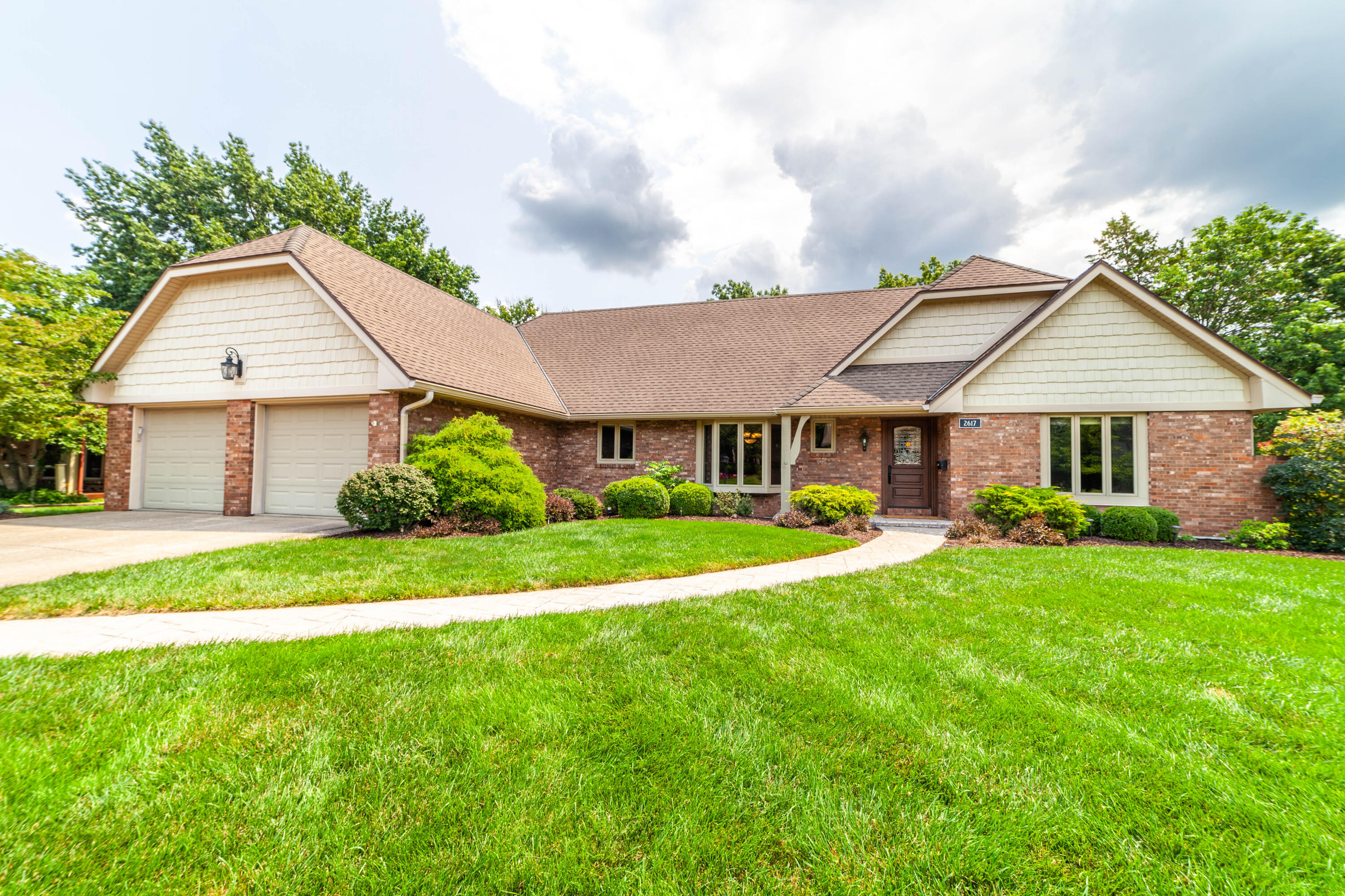 Ridgefield Rd, Columbia, MO 65203
