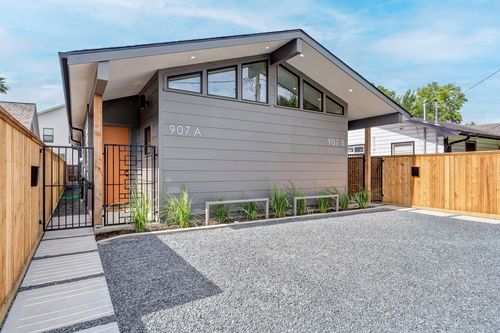 a-907 Kern St, Houston, TX, 77009-2919 | Card Image