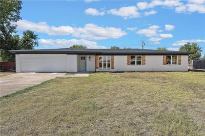 2525 Gary Lane, House other with 4 bedrooms, 2 bathrooms and 2 parking in Waco TX | Image 1