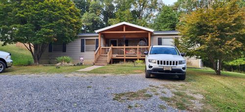 107 Summitt Ridge Dr, Blue Ridge, VA, 24064-3001 | Card Image