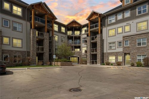 305-1220 Blackfoot Drive, Regina, SK, S4S6T2 | Card Image