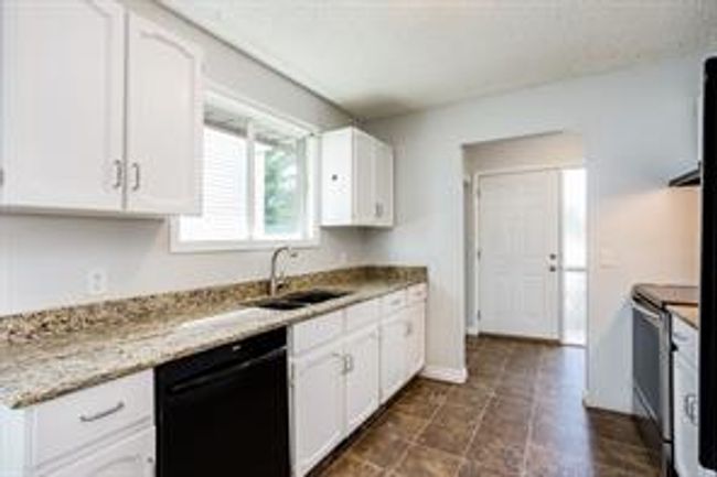 80 Macewan Park Way Nw, House detached with 3 bedrooms, 3 bathrooms and null parking in Calgary AB | Image 8