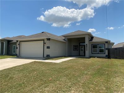 4322 Starlite, House other with 4 bedrooms, 2 bathrooms and null parking in Corpus Christi TX | Image 2