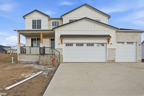 128 N 900 E, Hyde Park, UT, 84318-3586 | Card Image