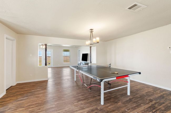 617 Zmolek Rd, House other with 3 bedrooms, 3 bathrooms and null parking in Ennis TX | Image 27