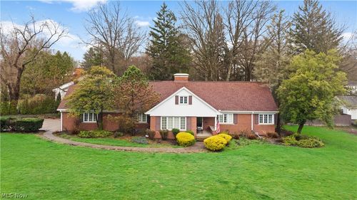 250 Schocalog Rd, Akron, OH, 44313-4579 | Card Image