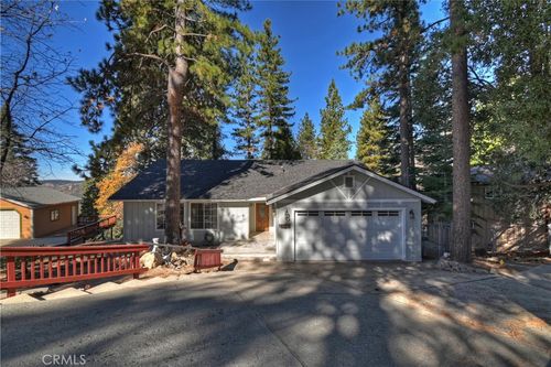 30580 Live Oak Dr, Running Springs, CA, 92382-7474 | Card Image