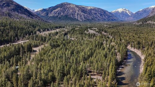 38 Mazama Pines Ln, Mazama, WA, 98833-9744 | Card Image