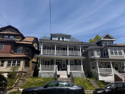 37 Mapes Ave, Newark, NJ, 07112-7507 | Card Image