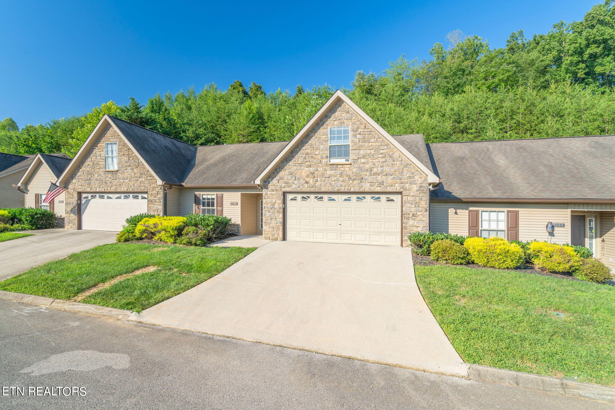 Cates Bend Way, Powell, TN 37849