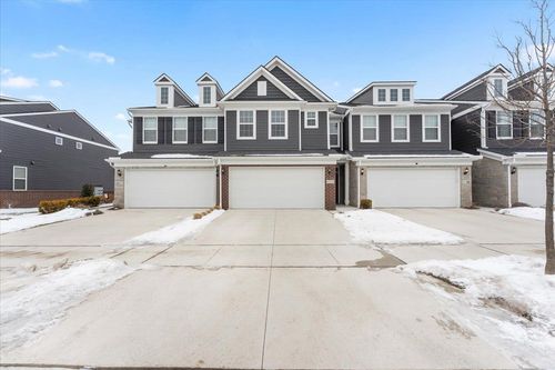 4794 Broomfield Way, Lake Orion, MI, 48359-1956 | Card Image