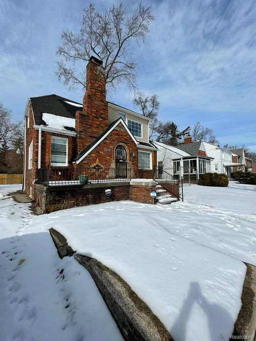 14811 Robson St, Detroit, MI, 48227-2613 | Card Image