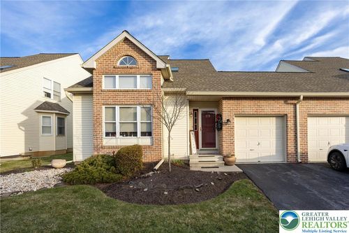 319 Surrey Pl, Macungie, PA, 18062-1802 | Card Image