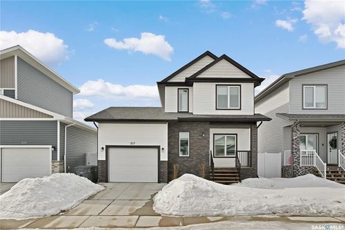 517 Froese St, Warman, SK, S0K4S3 | Card Image