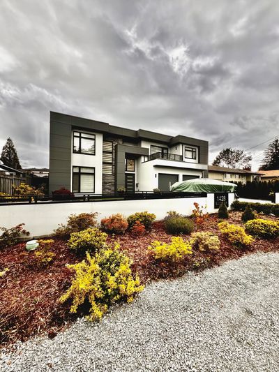 1428 Summit Dr, House other with 7 bedrooms, 6 bathrooms and 5 parking in Coquitlam BC | Image 1