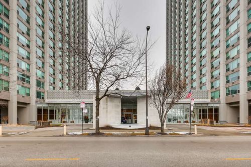 710-3600 N Lake Shore Dr, Chicago, IL, 60613-4641 | Card Image